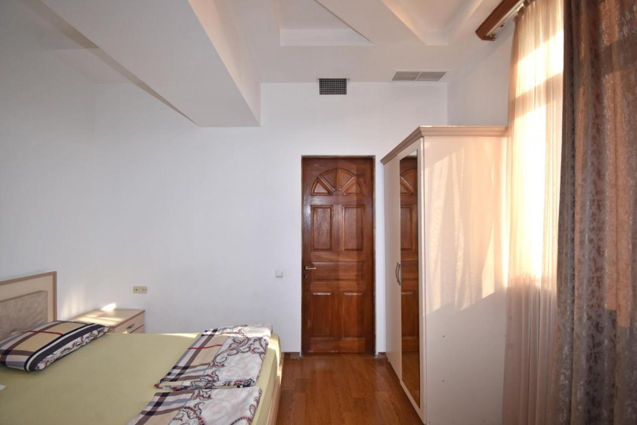 Abovyan Street 16, Apartment No 24 Yerevan Ngoại thất bức ảnh