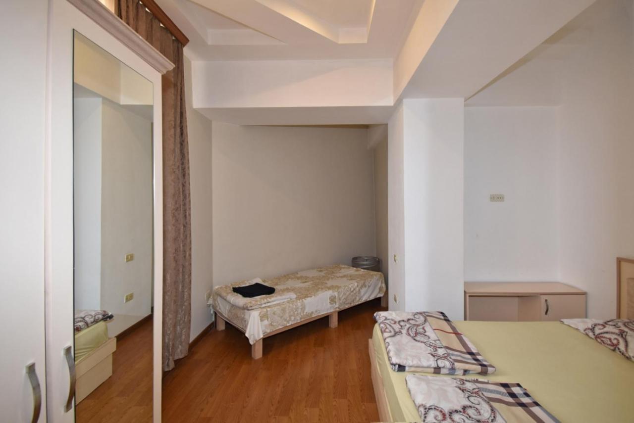 Abovyan Street 16, Apartment No 24 Yerevan Ngoại thất bức ảnh