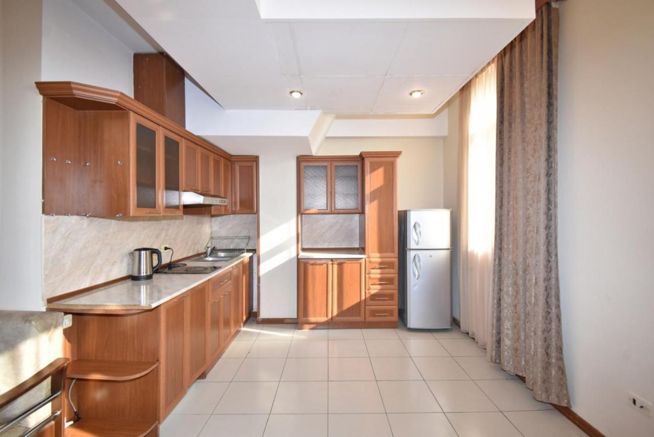 Abovyan Street 16, Apartment No 24 Yerevan Ngoại thất bức ảnh